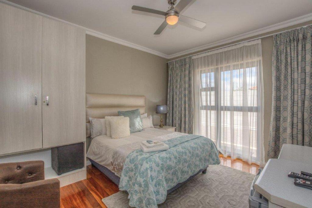 Cashmere Suites Port Elizabeth Bagian luar foto